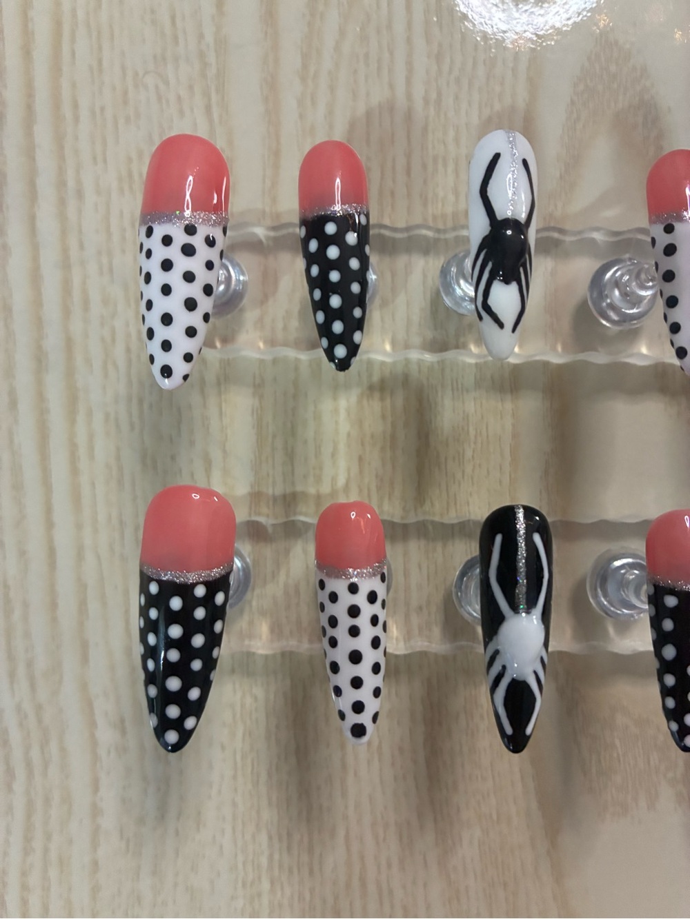 🕷️🎀handmade press-ons🎀🕷️ - Picture 2 of 4